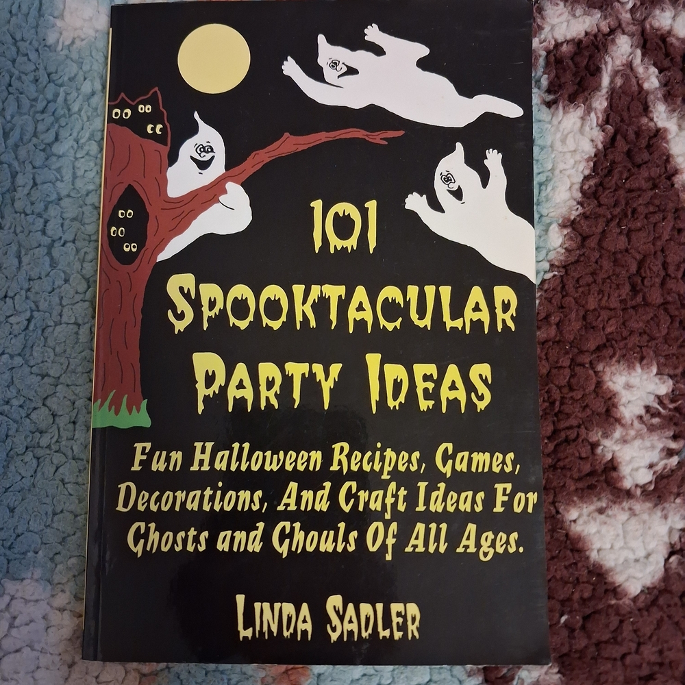 101 Spooktacular Party Ideas Book